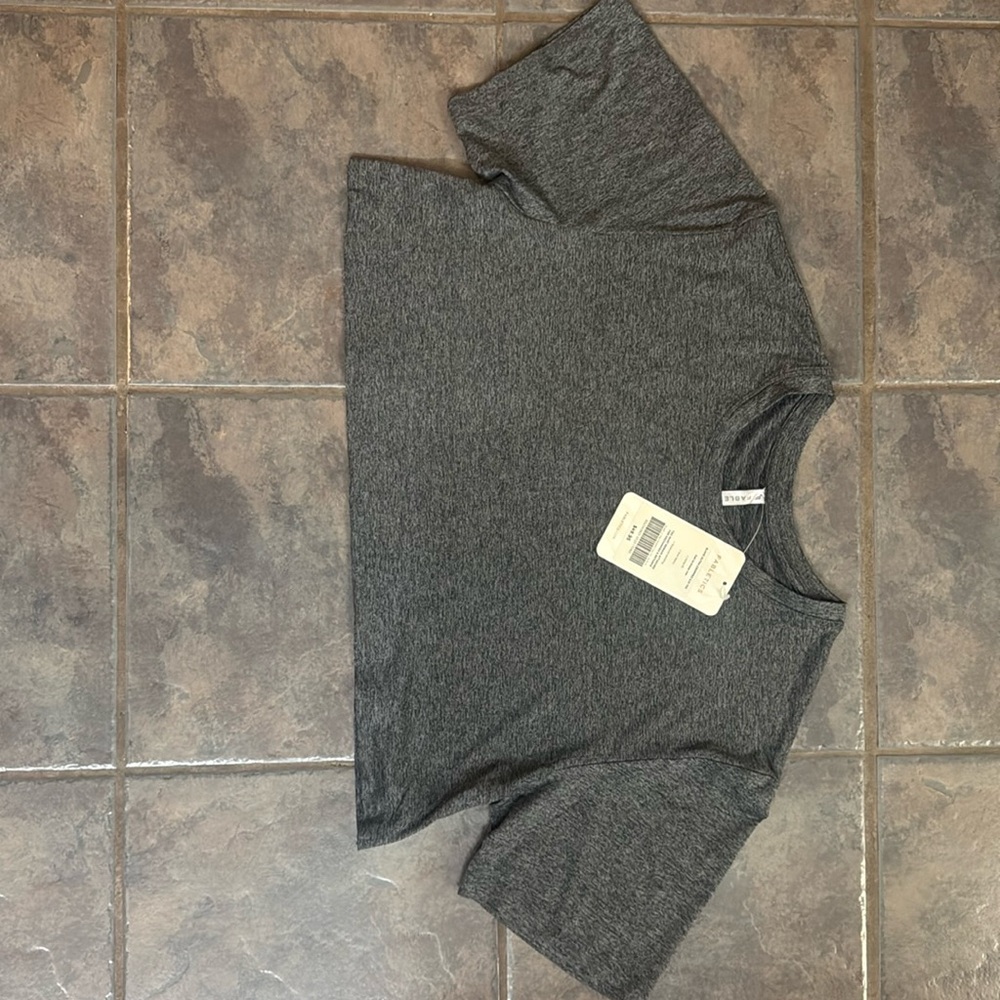 Fabletics Blake Ultra Cropped S/S Tee